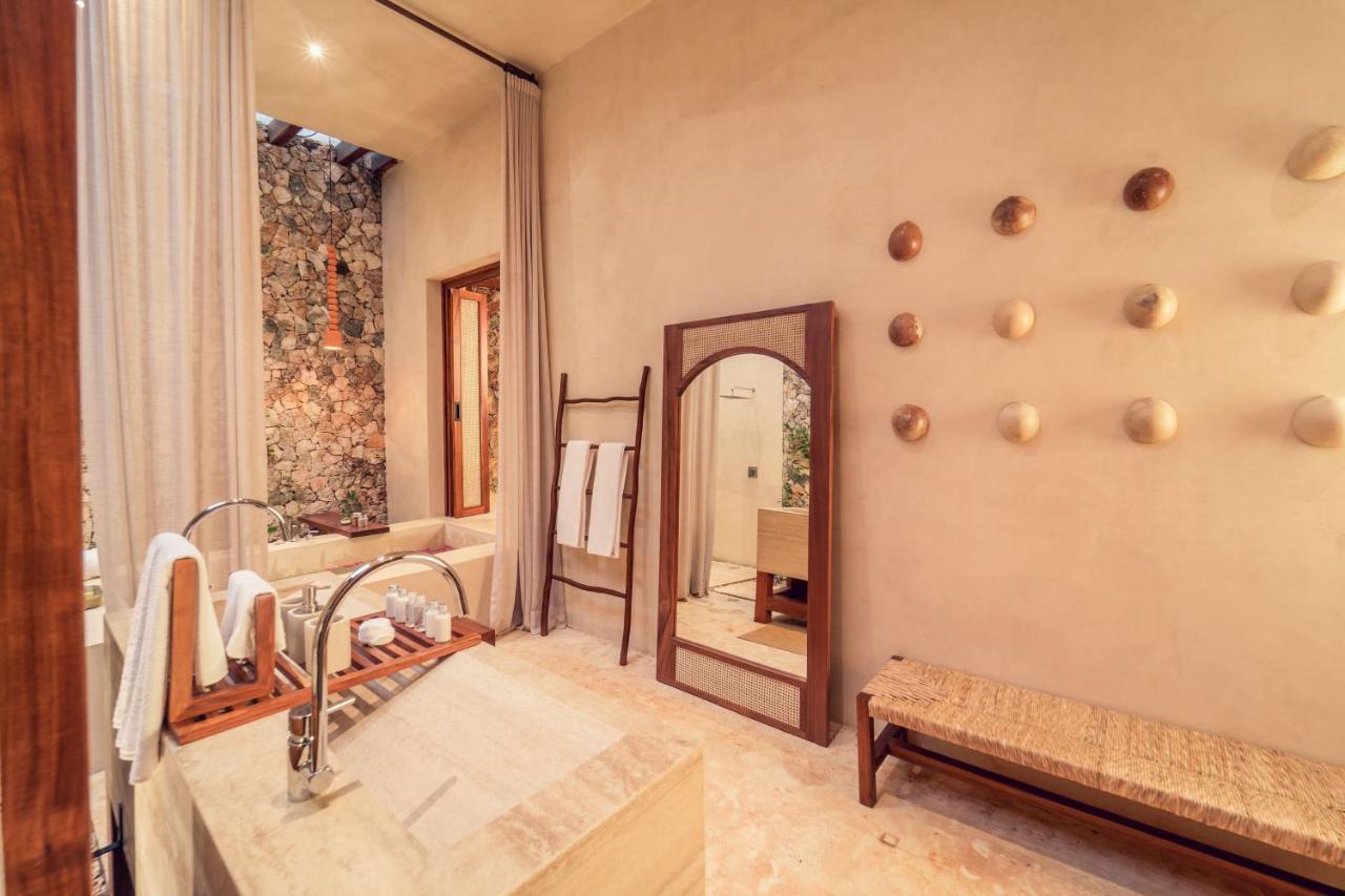Oriundo Luxury Nature Villas 巴利亚多利德 外观 照片
