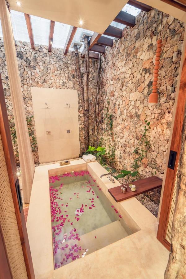 Oriundo Luxury Nature Villas 巴利亚多利德 外观 照片